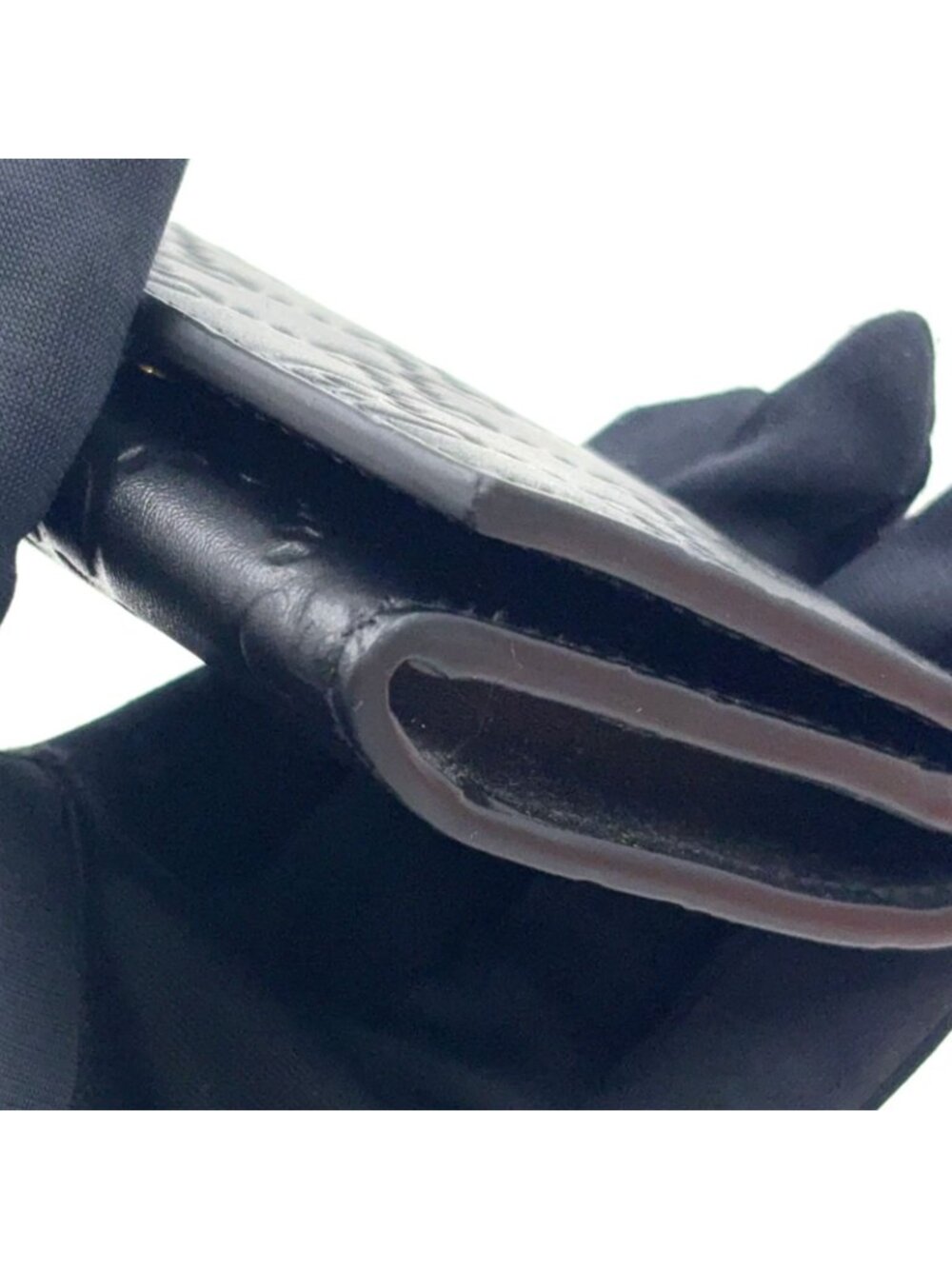 Gucci GG Emblem Leather Black Card Case - Picture 9 of 12